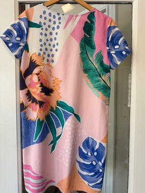 MINKPINK Pink and Teal Polka Dot Print T-Dress. Abstract Florals in GUC. Spring